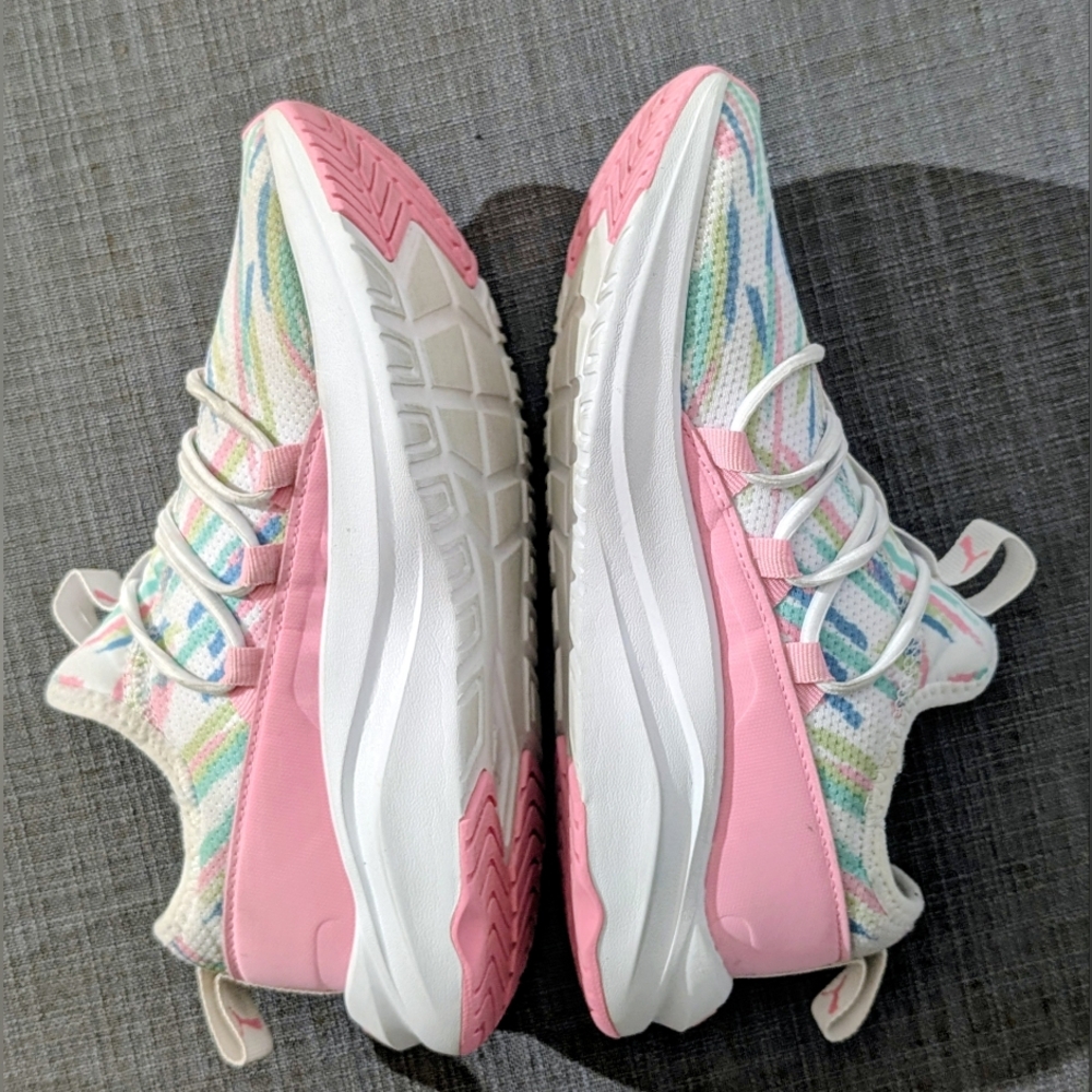 Puma Kids Softride One4All Sneakers - Multicolor with Pink Accents, size 4Y - Picture 6 of 8